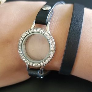 Origami owl wrap bracelet with bonus strap